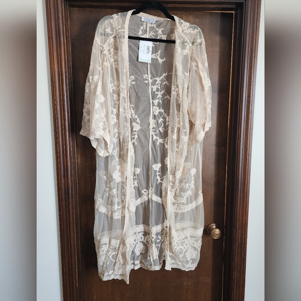 Keren Heart floral lace long cardigan Large Tan